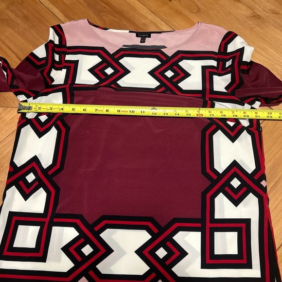Talbots 100% polyester Burgundy and Pink Geometric Blouse Size large - Picture 2 of 7
